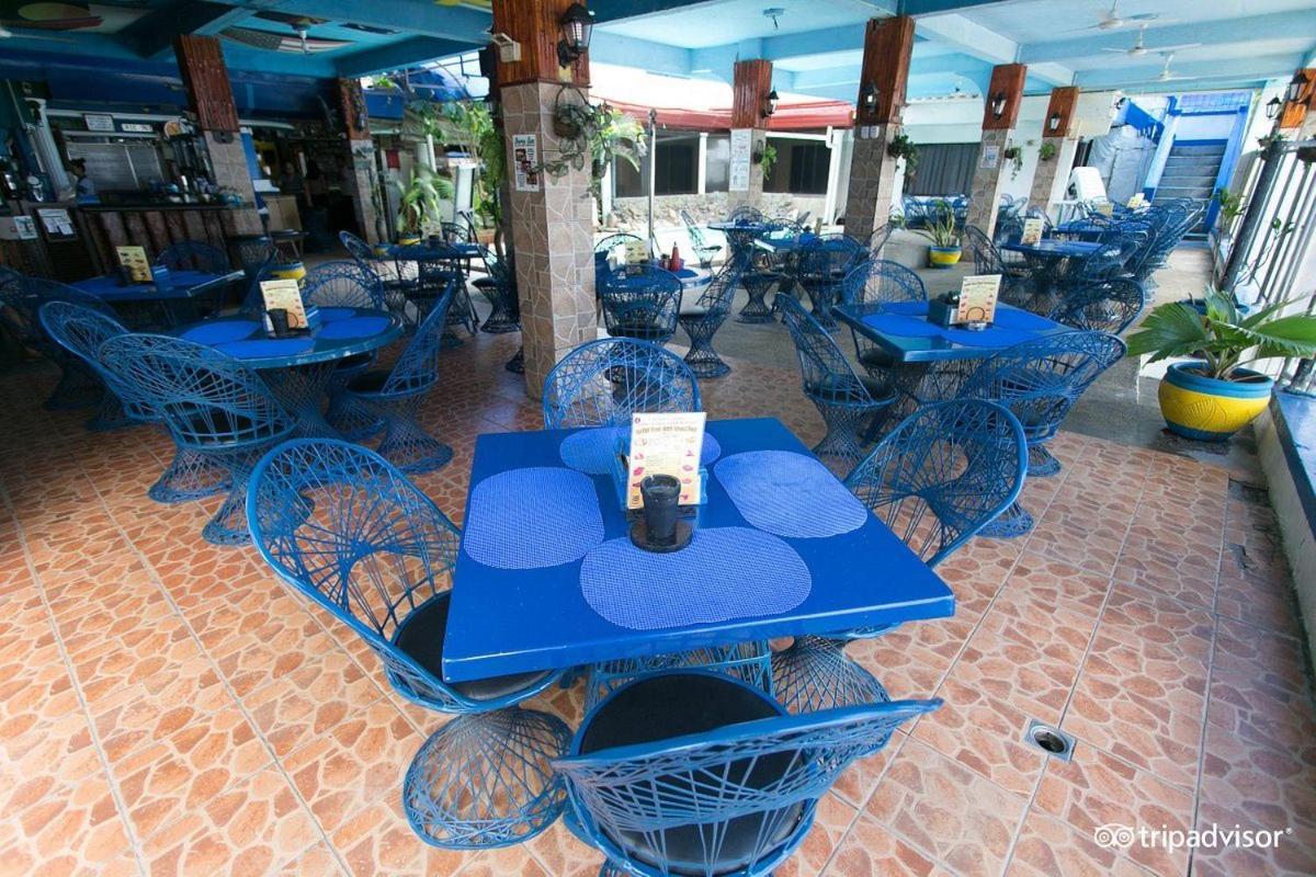 Arizona Resort, Subic Bay, Philippines 2200 Hotel 4*