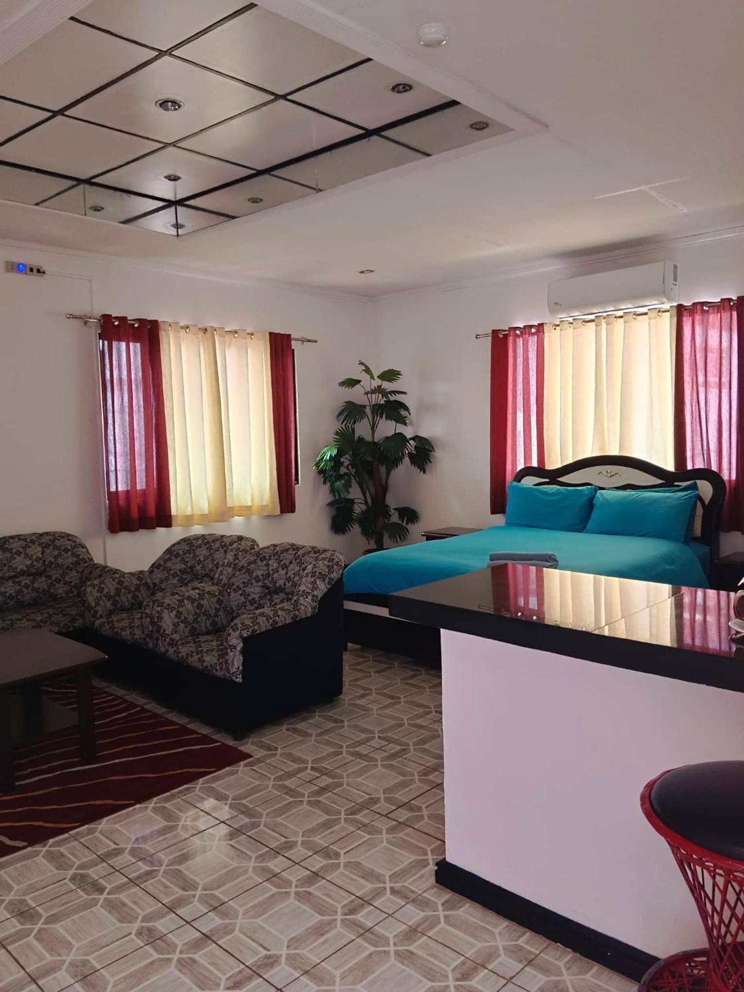 Arizona Resort, Subic Bay, Philippines 2200